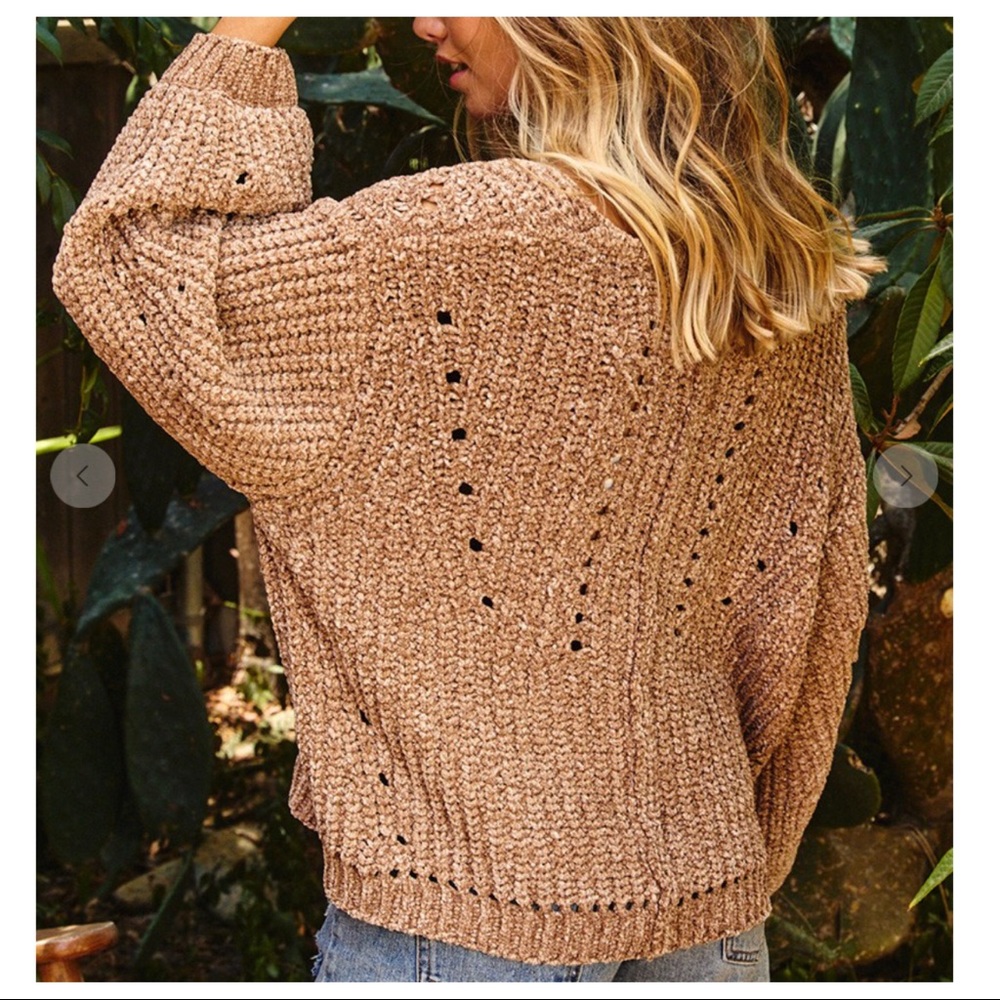 #41bSoft Chenille Cable Cuddly Boxy Sweater - Picture 4 of 5